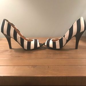 Fioni Black and White Striped Peep-toe Heels